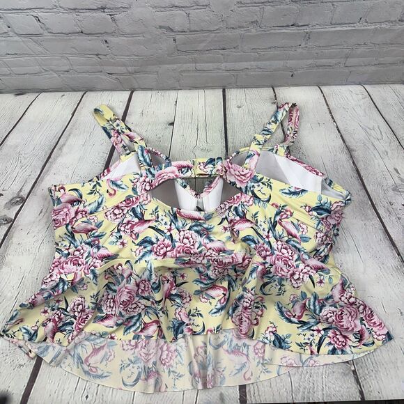 Torrid Swim Top Womens 5F Pink Floral Midkini Underwire Adjustble - Picture 5 of 8